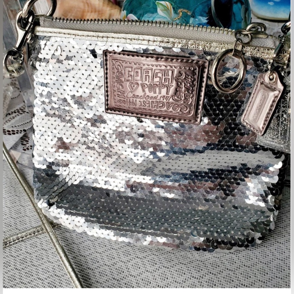 SOLD Gorgeous Coach Poppy Sequin Limited Edition Small Bag Purse with 2 Purse… - Picture 1 of 10